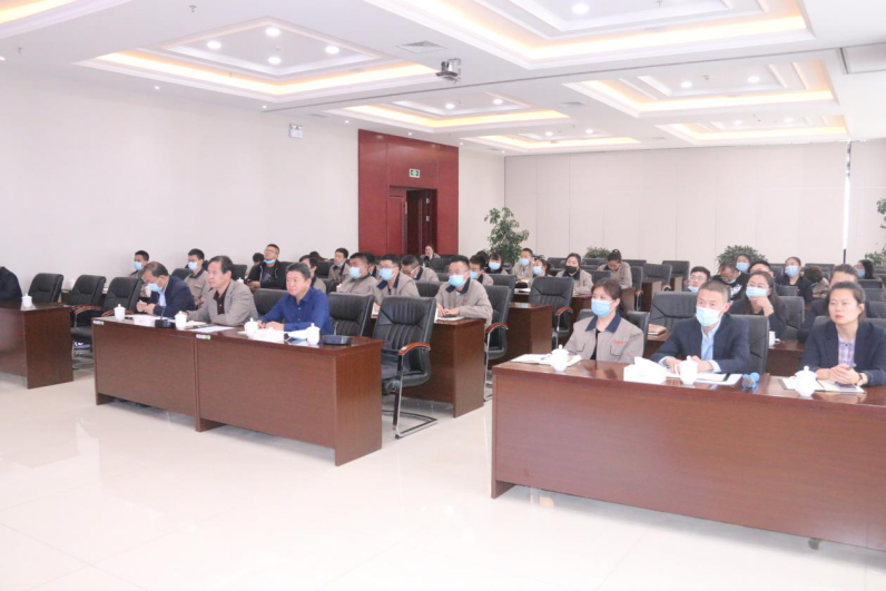 重學習、強隊伍、促發(fā)展――朝物開投公司舉辦網(wǎng)絡貨運知識培訓講座